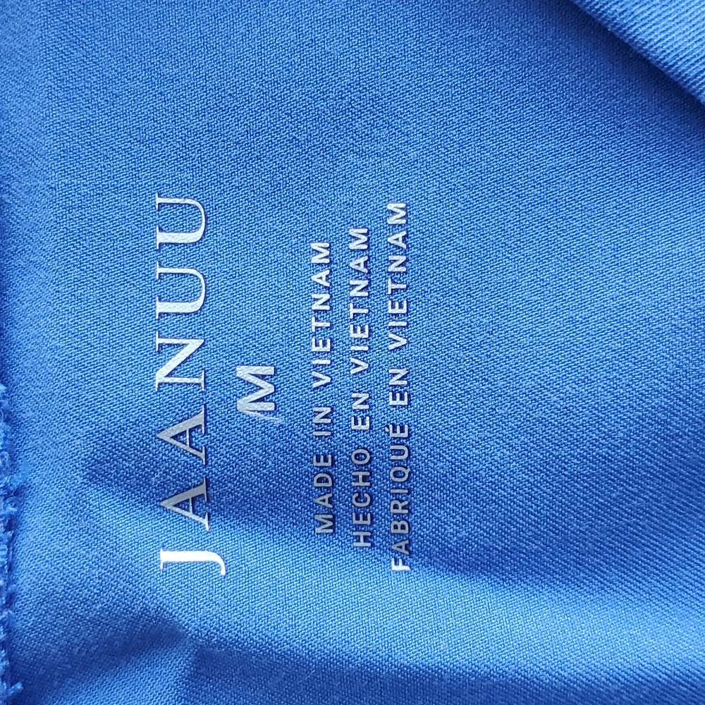 Scrub Set - 2 items V-neck top and straight leg pants (Medium) jaanuu - Picture 3 of 10